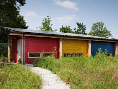 Apiario didattico. Cuneo. Archivio Parco fluviale Gesso e Stura