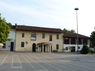 Cascina Vigna, risalente ai primi decenni del 1700. Ospita il Museo Civico di Storia Naturale di Carmagnola