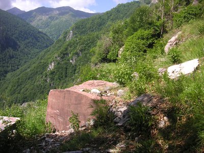 Cava marmo Persichino Rosa. Alta Val Corsaglia (CN)