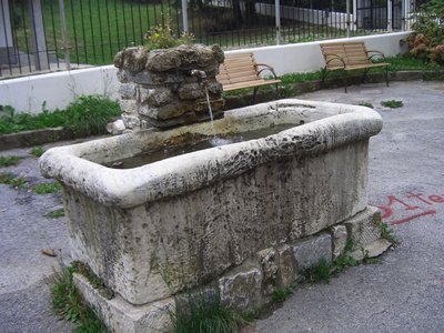 Antico abbeveratoio-fontana